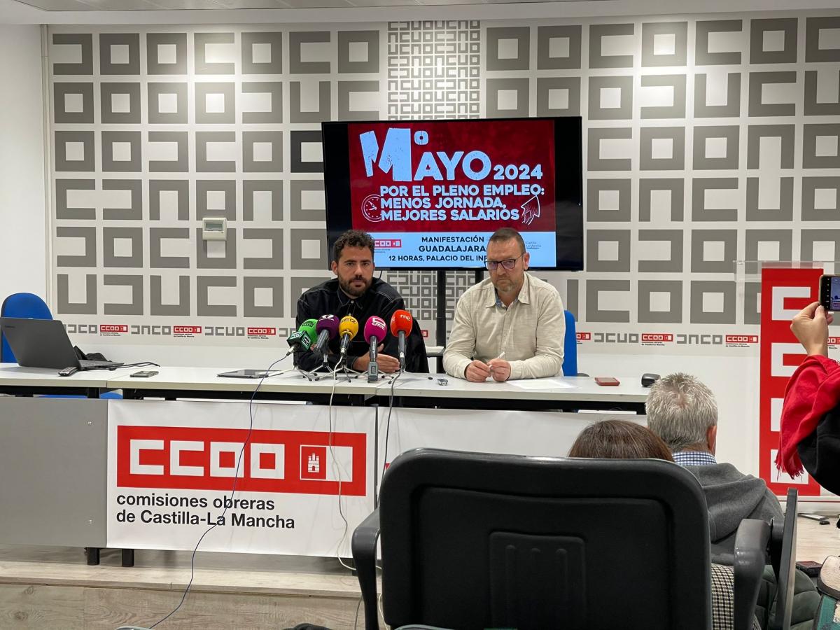 Javier Morales y Alejandro Coracho en la rueda de prensa del 1 de Mayo
